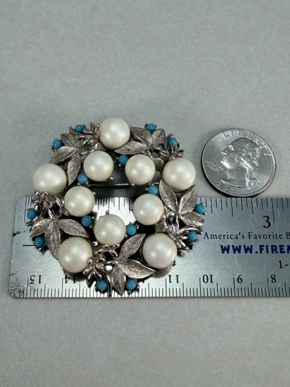 Vintage Signed Sarah Coventry Faux Pearl & Turquoise Wreath Brooch Silver tone